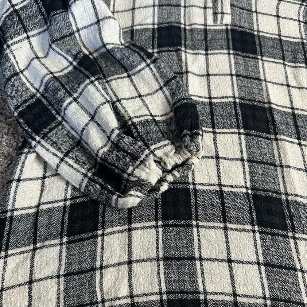Marine Layer Jamie Gingham Ruffle Top XS black & white plaid gingham long sleeve - Picture 12 of 15